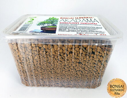 AKADAMA 